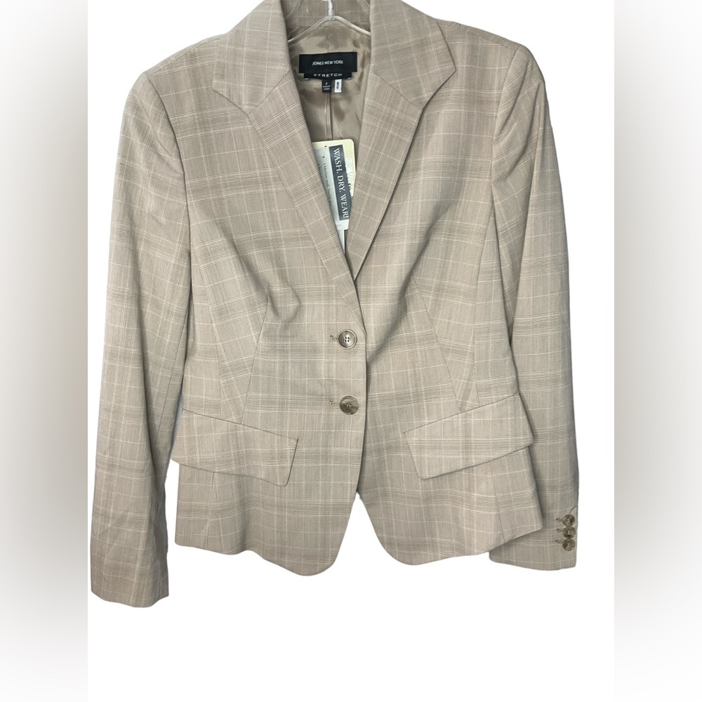 Jones New York stretch pant suit size 4 beige tan MSRP: $280